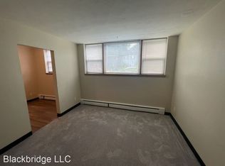 1447 7th St E APT 7, Saint Paul, MN 55106
