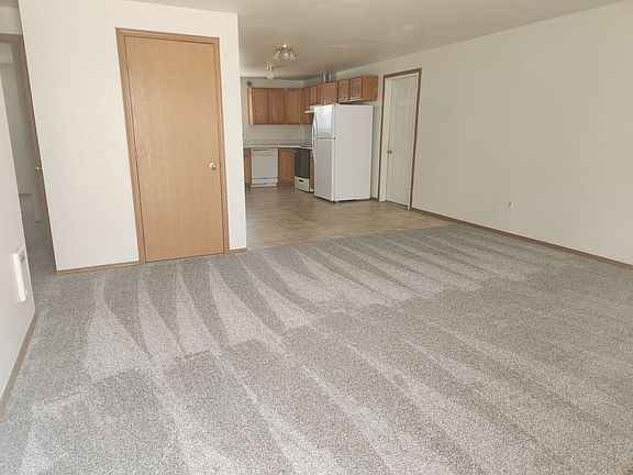 4th image of 1113 W Washington Ave #1