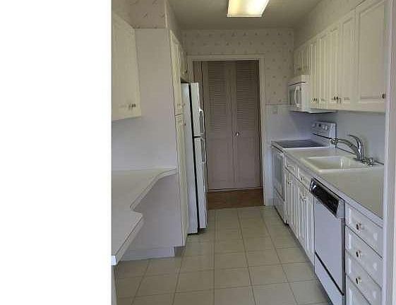 4th image of 1001 City Ave Unit Ec711