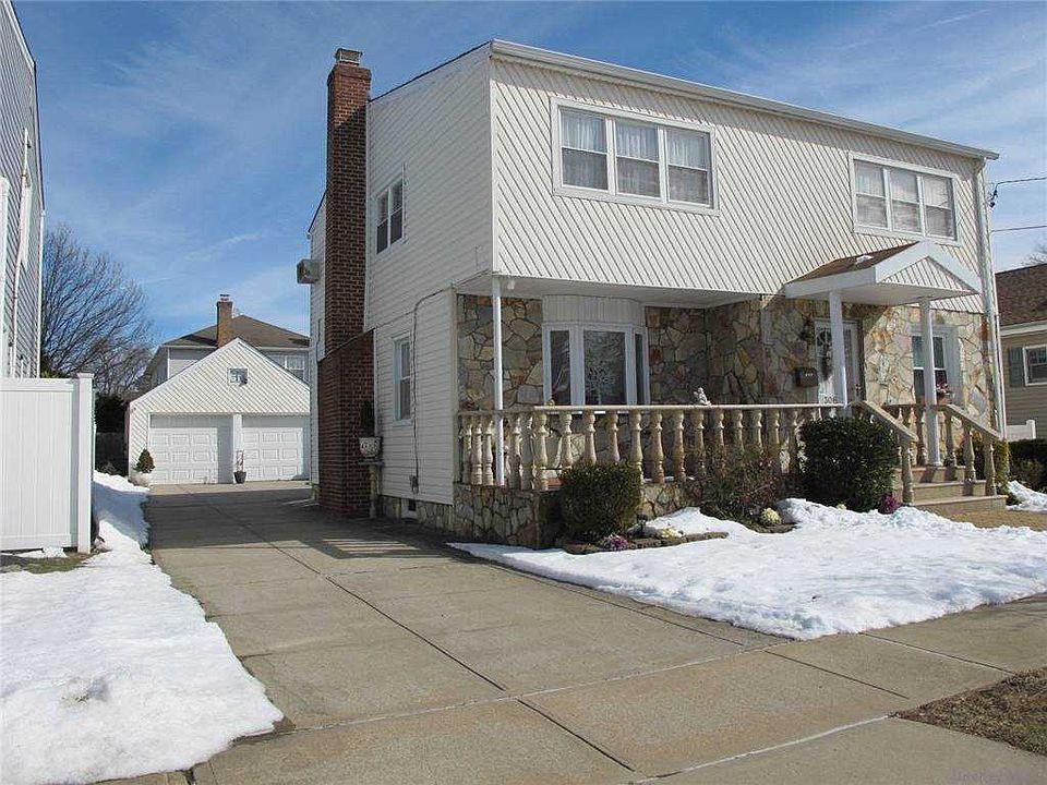1st image of 306 S 8th St