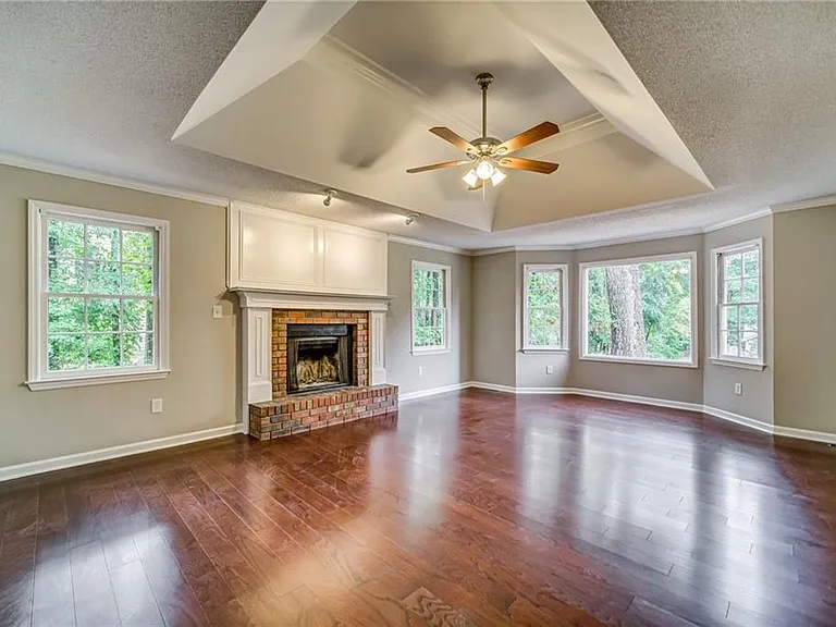 311 Mariner Cir — Photo 5
