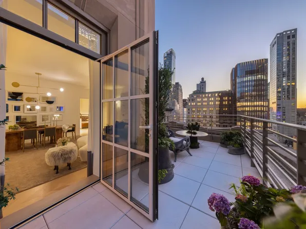 1 Wall St Unit 2501, New York, NY 10005