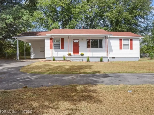 2600 S Pocola Blvd #A, Pocola, OK 74902