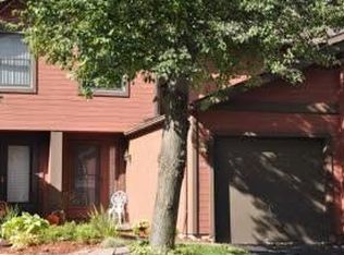 58 Broxbourne Dr, Fairport, NY 14450