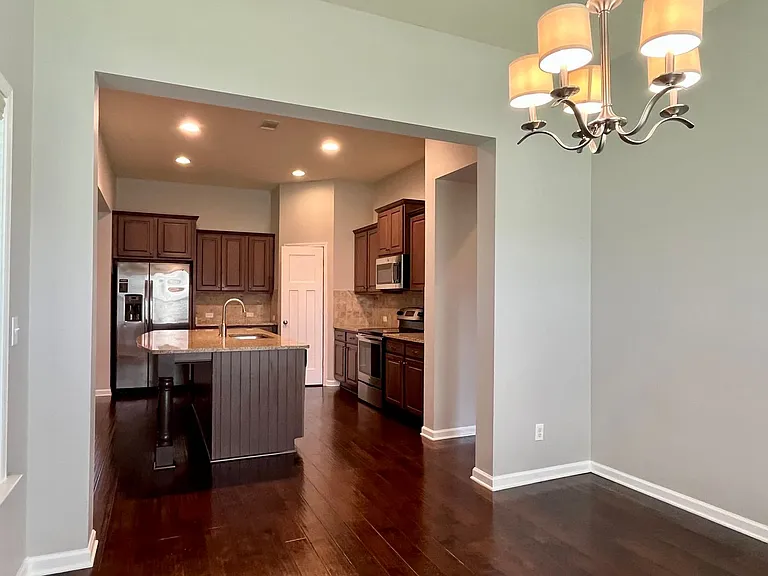 9408 Tillman Ct — Photo 25