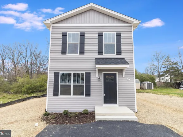 223 Bend Farm Rd, Fredericksburg, VA 22408