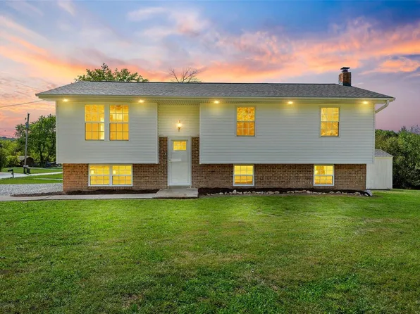 5989 Ridge Dr, House Springs, MO 63051