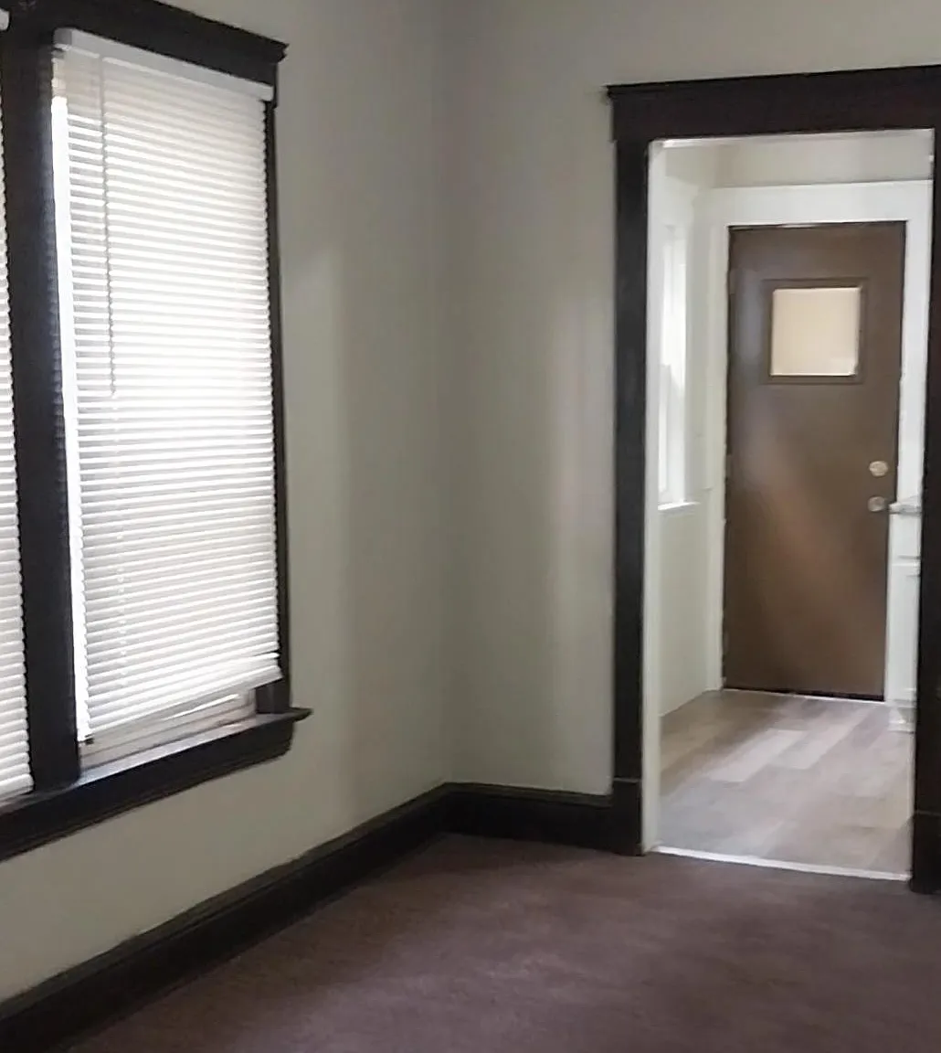 2 bed, 1000 sqft, $900 — Photo 4