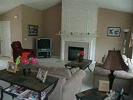 3rd image of 5045 Meadow Crest Cir