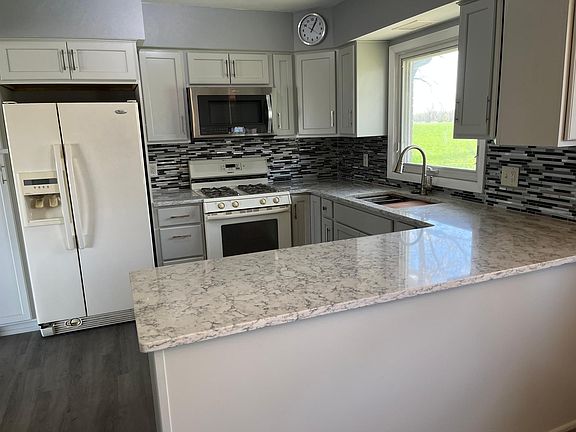 3rd image of 2335 72nd Ave