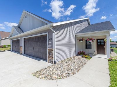 1633 Clover Creek Ln, Goshen, IN, 46526