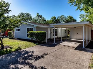 2550 Lockhart Ave, Dallas, TX 75228