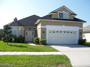 9350 Prosperity Lake Dr, Jacksonville, FL 32244