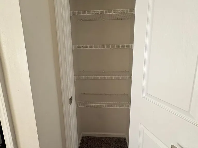 118 W Briar Dr — Photo 15