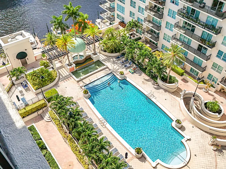 610 W Las Olas Blvd #1819N — Photo 83