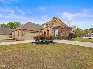 300 Asbury Ct, Pearl, MS 39208