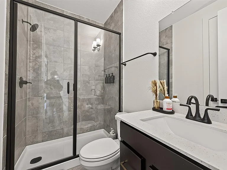 29746 Bur Creek Ln — Photo 23