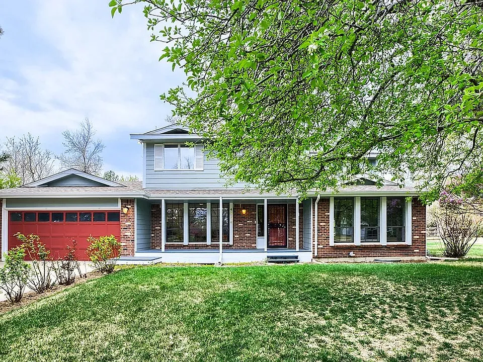 4556 Apple Way