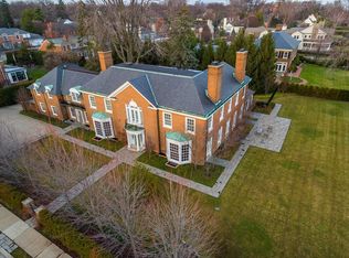 95 Lake Shore Rd, Grosse Pointe Farms, MI 48236