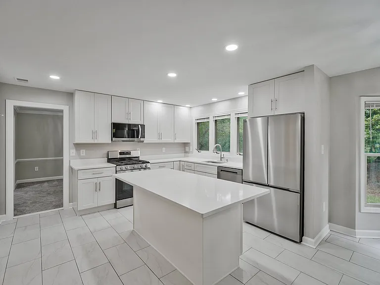 4287 Exeter Dr — Photo 13