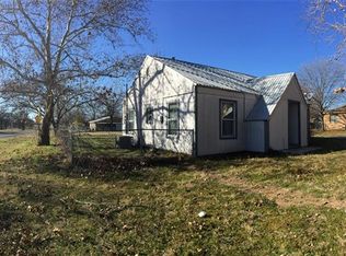 214 Mosley Ln, Alvord, TX 76225