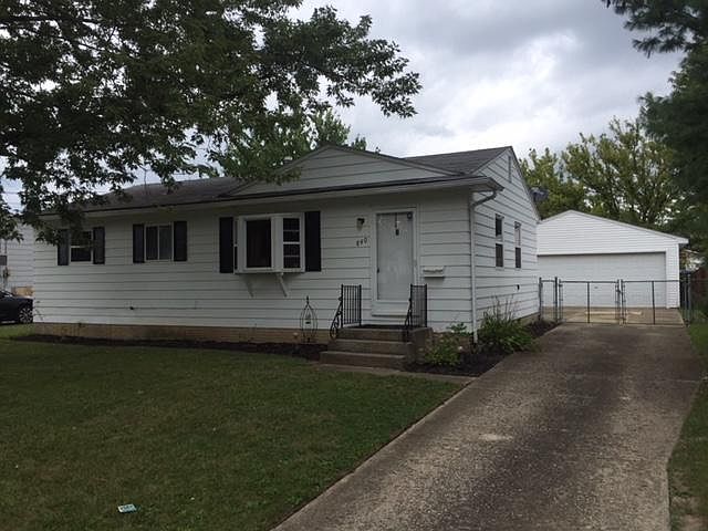 1st image of 840 Sandalwood Dr