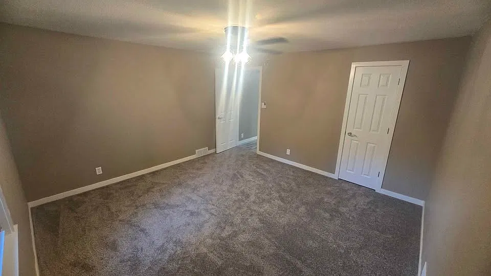 2 bed, 1.0 bath, 900 sqft, $1,400 — Photo 2
