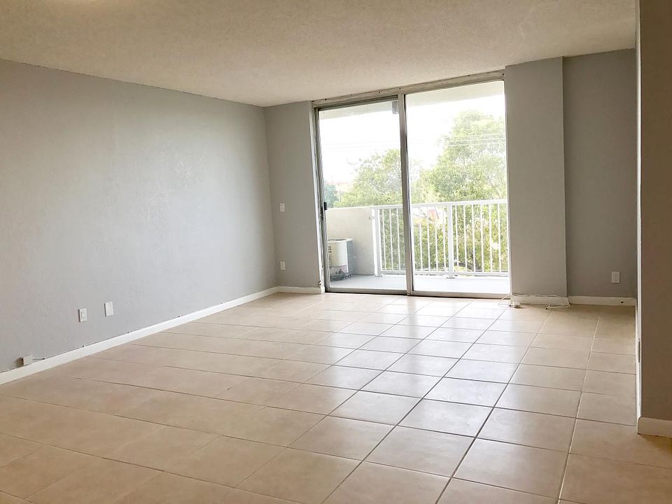 Living area with balcony