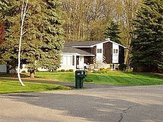 1st image of 28340 Greenmeadow Cir E