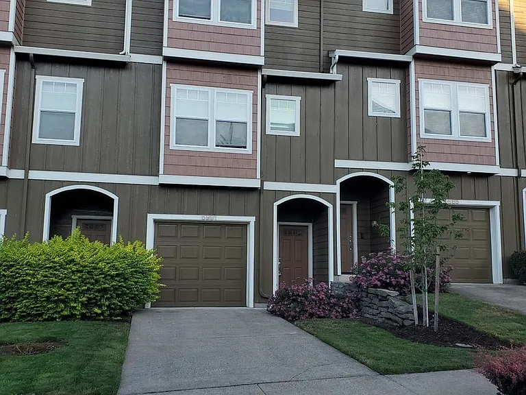 5991 Blue River Dr SE — Photo 2