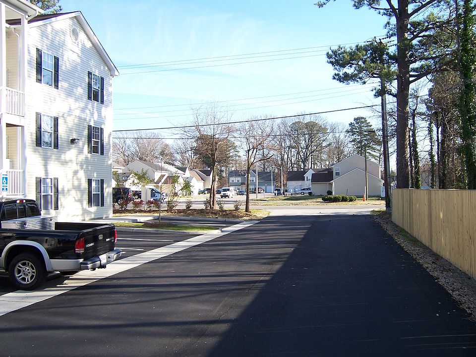 2nd image of 1336 Picadilly Street # E Fl 3rd