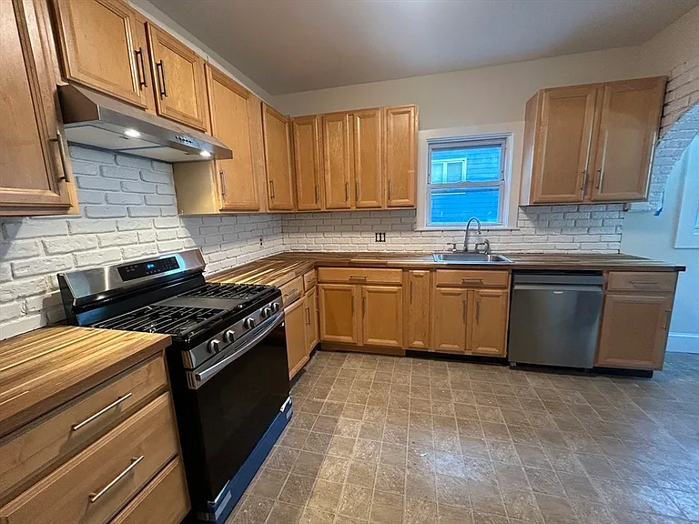 80 Hudson St #1 — Photo 7
