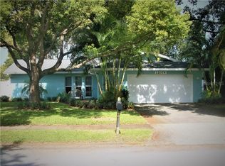 12074 93rd St, Largo, FL 33773