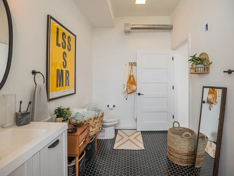 Bromley Dwelling — Photo 10