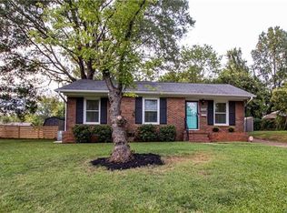 3837 Litchfield Rd, Charlotte, NC 28211