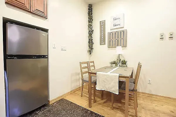 Rented by REAL New York | media 2