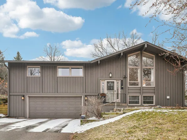 221 W 107th St, Minneapolis, MN 55420