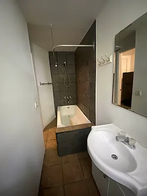 Rented by Hagstrom Management Inc | media 36