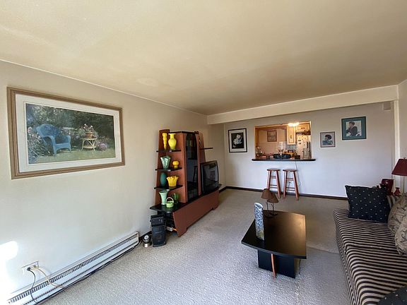 5th image of 2218 N Newland Ave
