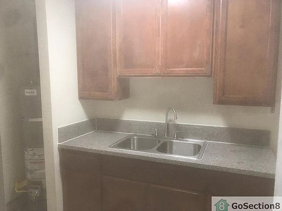4th image of 11901 S San Pedro St APT 11