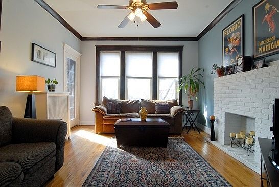 2nd image of 3616 W Ainslie St APT 2