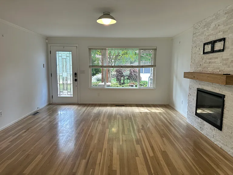 2226 167th Pl NE — Photo 12