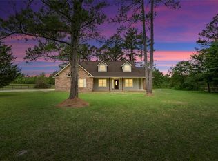 27 Woodland Hills Dr, Huntsville, TX 77320