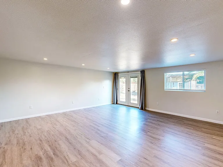 1720 Ditty Ave #A — Photo 14