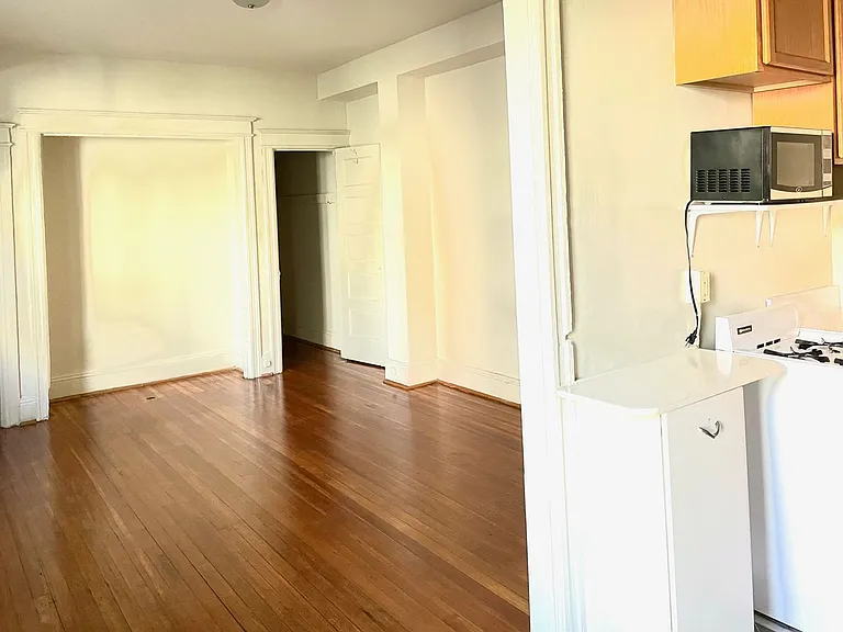 1715 P St NW — Photo 31