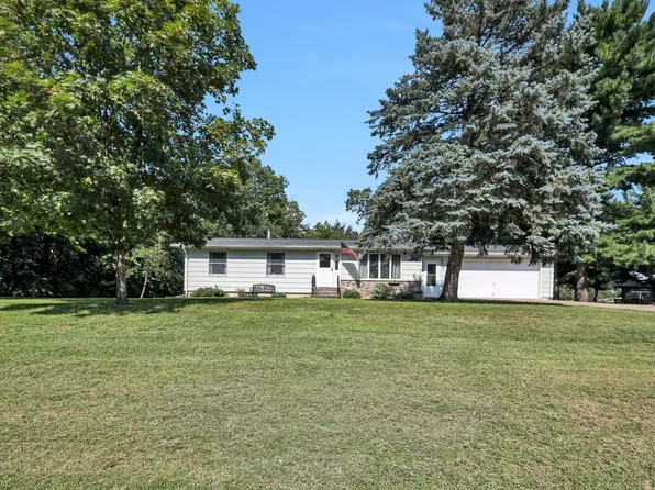 818 6th St W, Wabasha, MN 55981