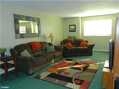 5th image of 319 Revere Ct