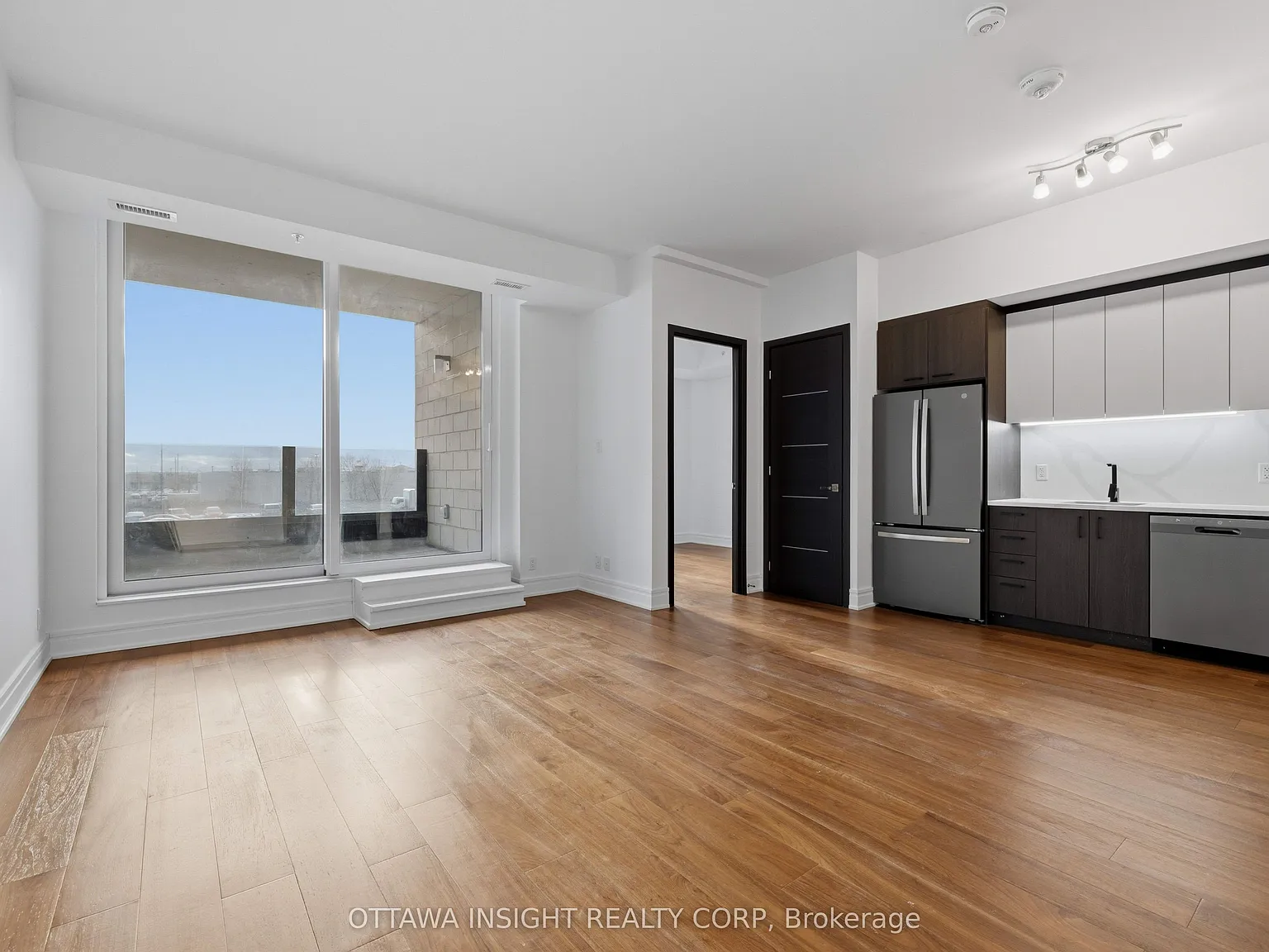 2 bed, $3,050 — Photo 3