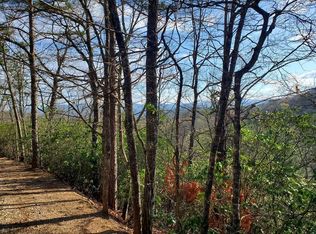 7 Snow Hill Falls Cir, Franklin, NC 28734