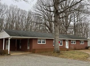 9220 Trottinridge Rd, Chase City, VA 23924